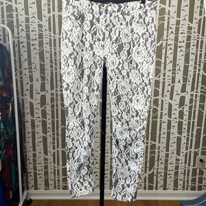 7 For All Mankind Gwenevere ivory floral lace skinny jeans sz 30